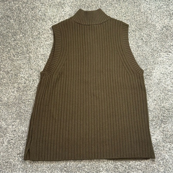 NWT Talbots MP Medium Petite Dark Green Cable Knit Sweater Vest - Picture 2 of 6
